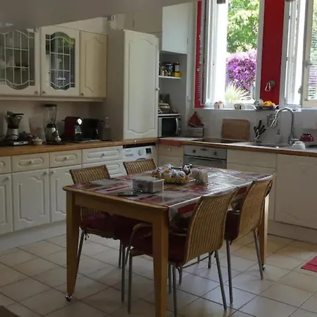 Appartement Dans Avec Parc Cannes